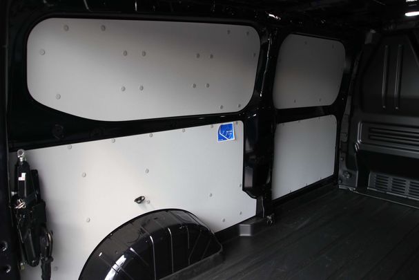 Ford Transit Custom 320 L2H1 100 kW image number 18