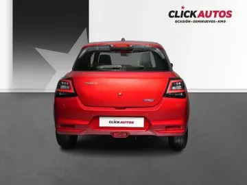 Car image 5