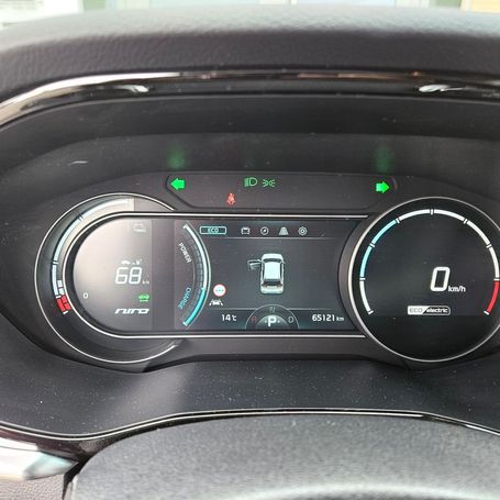 Kia Niro e 64 kWh Spirit 150 kW image number 8