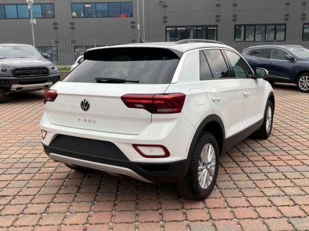 Volkswagen T-Roc 1.0 TSI T-Roc 81 kW image number 2