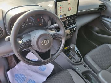 Car image 9