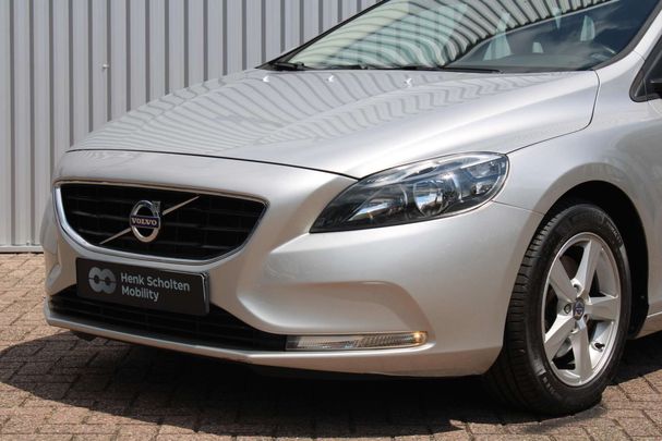 Volvo V40 T3 110 kW image number 12