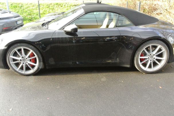 Porsche 992 4S Cabrio 331 kW image number 2