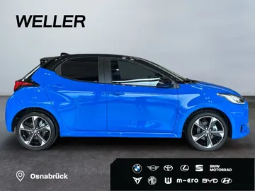 Car image 3