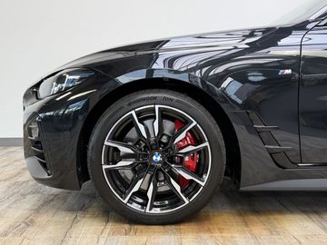 Car image 37