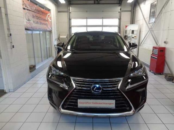 Lexus NX 300 h 145 kW image number 2