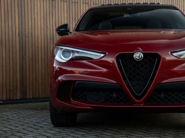 Alfa Romeo Stelvio V6 2.9 Quadrifoglio 375 kW image number 15