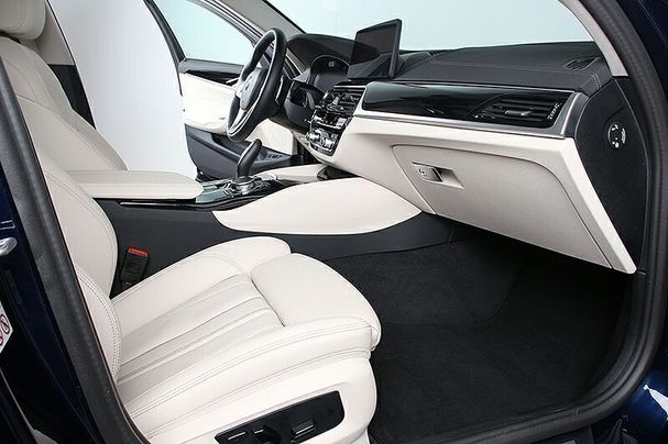 BMW 530 Touring Luxury Line 215 kW image number 7