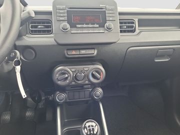 Car image 12