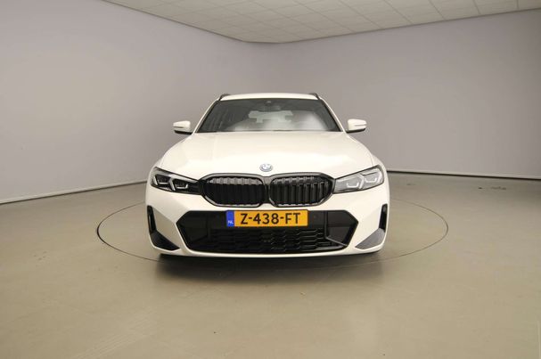 BMW 320 e Touring 150 kW image number 2