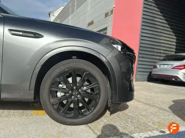 Car image 30