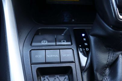 Car image 31