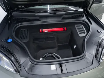 Car image 49
