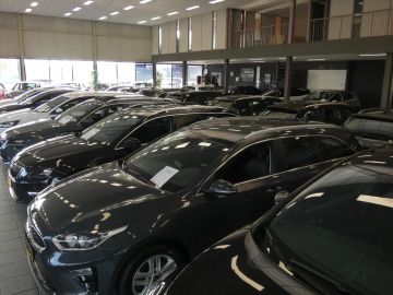 Car image 45