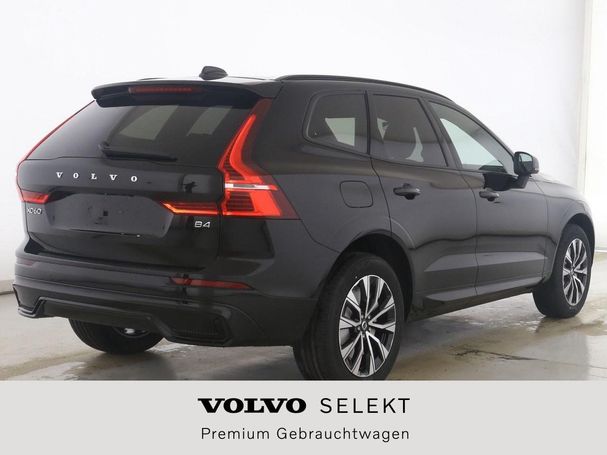 Volvo XC60 Plus Dark B4 145 kW image number 2