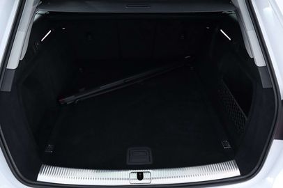 Car image 37