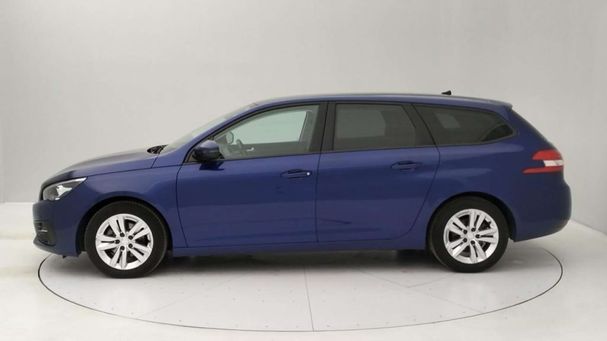 Peugeot 308 1.5 BlueHDi 130 96 kW image number 5