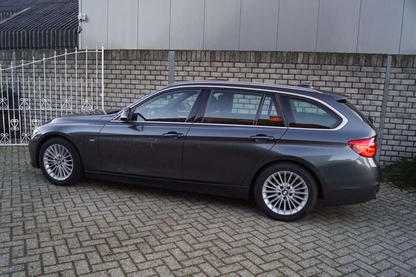 BMW 320i Touring 135 kW image number 21