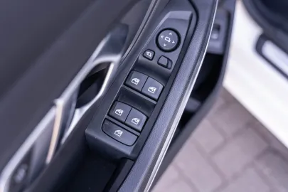 Car image 45