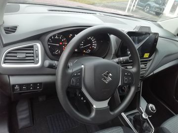 Car image 12