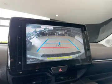 Car image 28