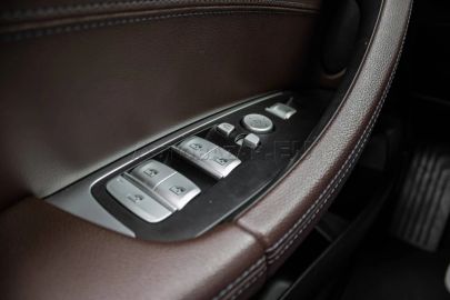 Car image 36