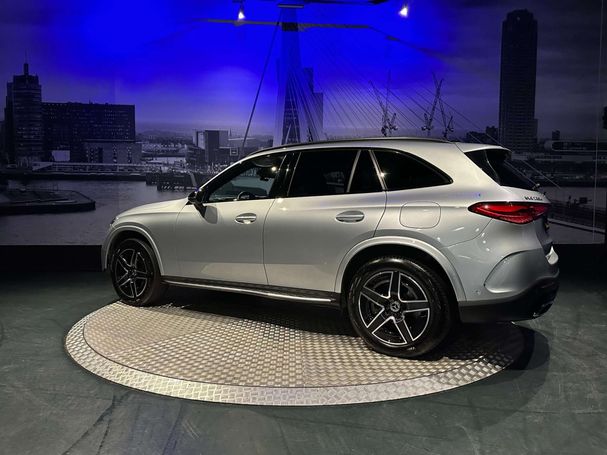 Mercedes-Benz GLC 300 e 4Matic 235 kW image number 9