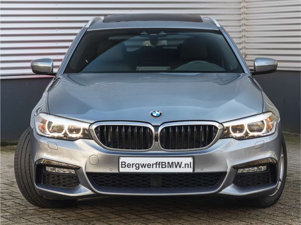 BMW 530i Touring xDrive 185 kW image number 2