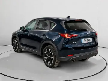 Car image 5