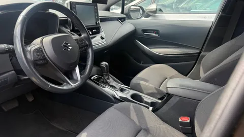Car image 11