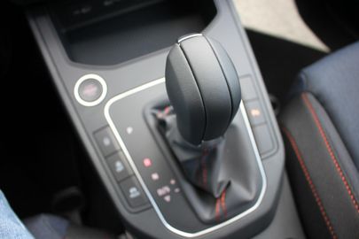 Car image 27