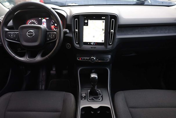 Volvo XC40 T3 115 kW image number 6