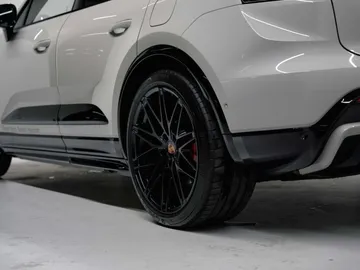 Car image 41