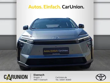 Car image 3