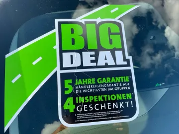 Car image 30