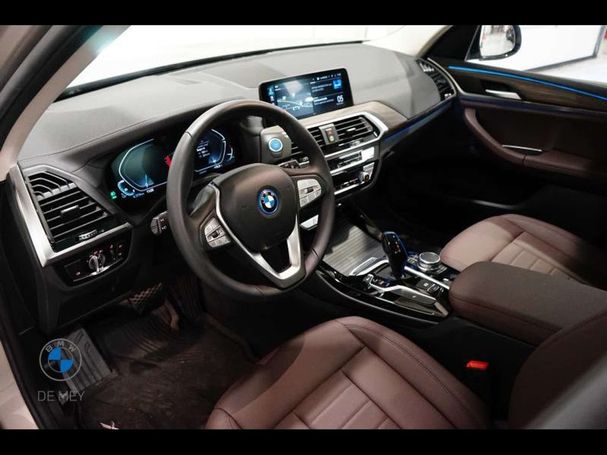 BMW iX3 Inspiring 210 kW image number 4