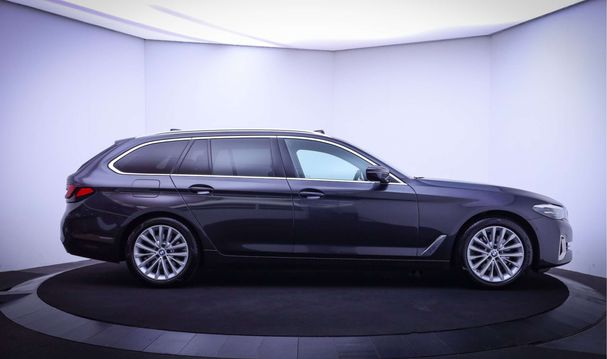 BMW 520i Touring 135 kW image number 4