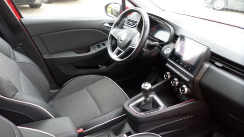 Car image 9