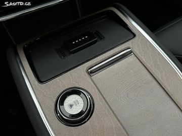 Car image 37