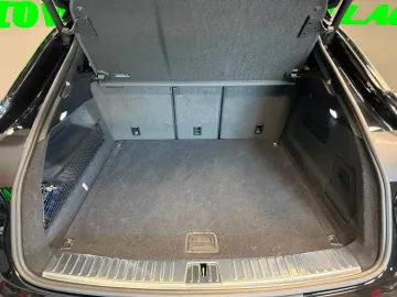 Car image 34