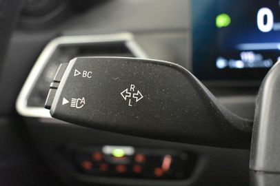 Car image 38