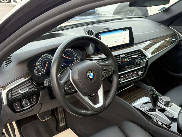 BMW 520d Touring 140 kW image number 13