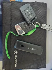 Car image 27