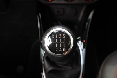 Car image 24