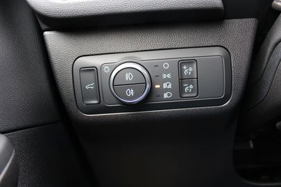 Car image 29