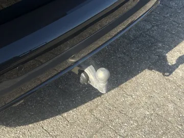 Car image 40
