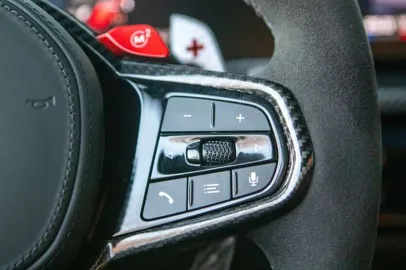 Car image 28