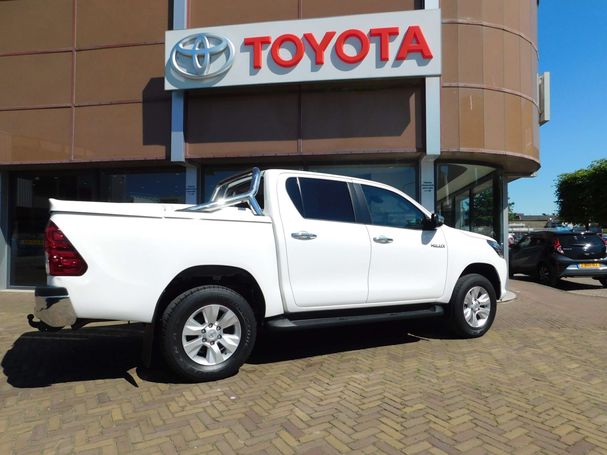 Toyota Hilux Double D Cab 2.4 4D Professional 110 kW image number 22