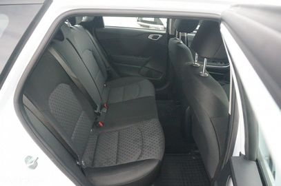 Car image 31