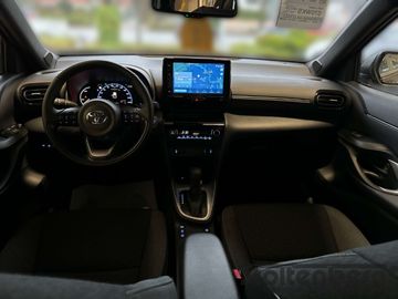 Car image 17